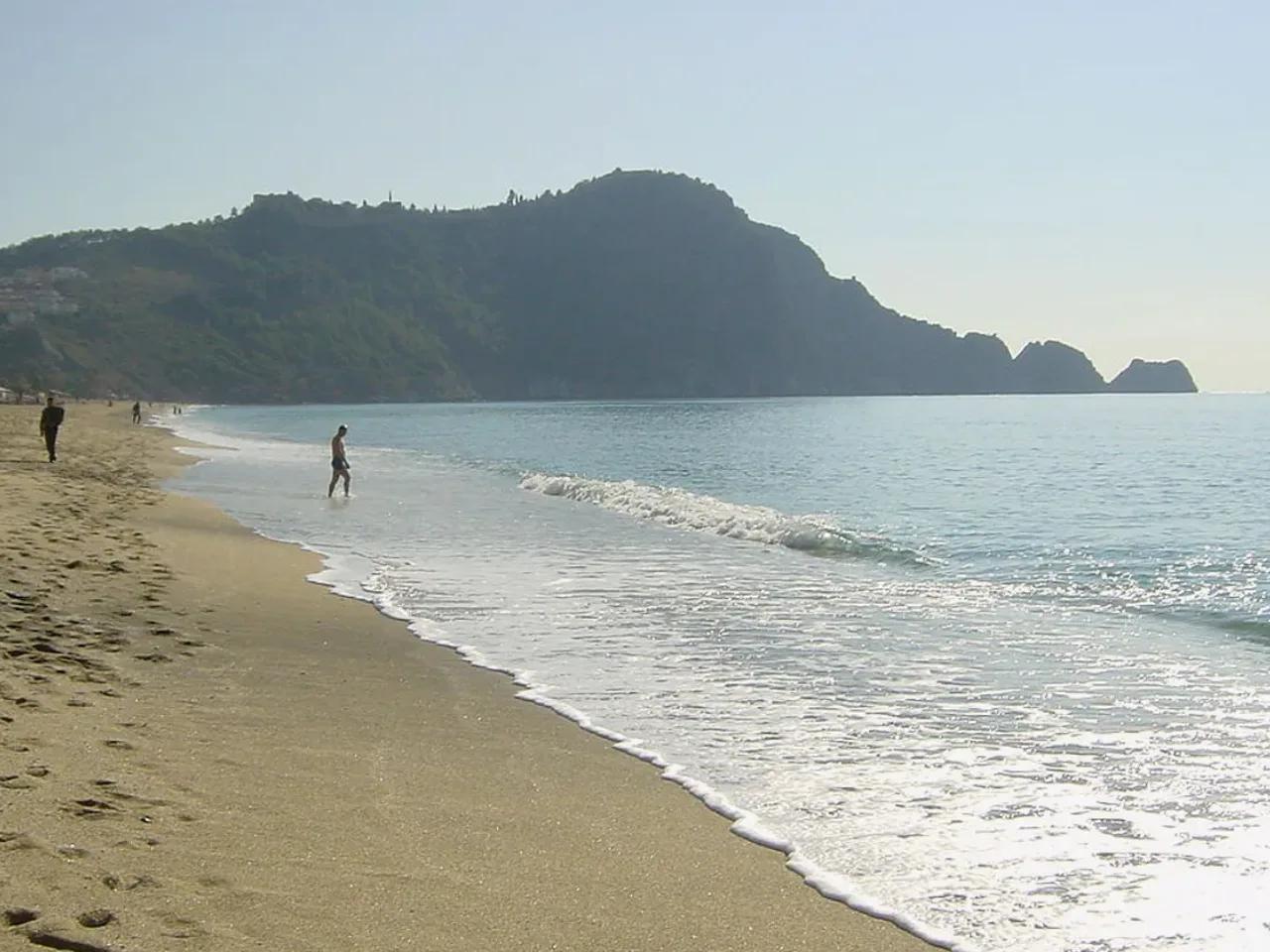 Keykubat Batı Public Beach — Antalya plaj fotoğrafı