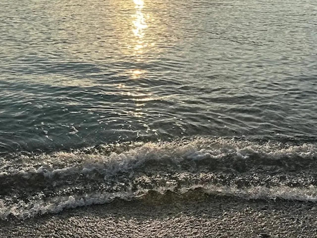 Orta Mahalle Public Beach — İzmir plaj fotoğrafı