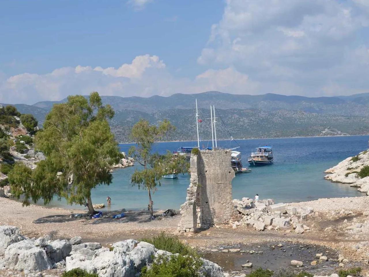 Tersane Koyu Plajı — Antalya plaj fotoğrafı